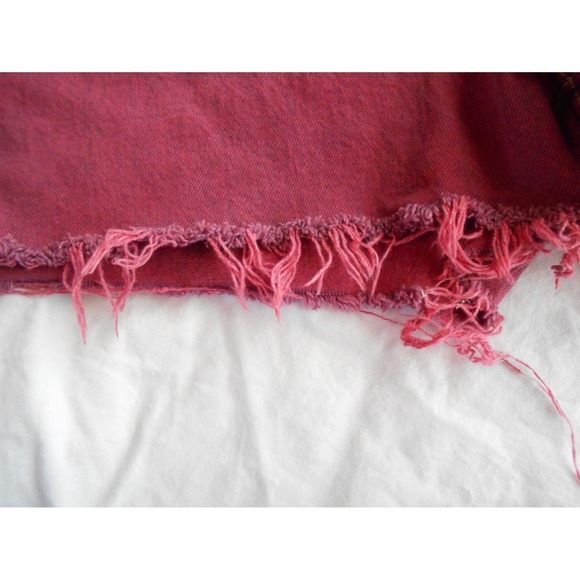 Levi Strauss Co Cutoff Denim Shorts Ribcage Frayed Hem Pink Mauve Button Fly Gre - Picture 4 of 5